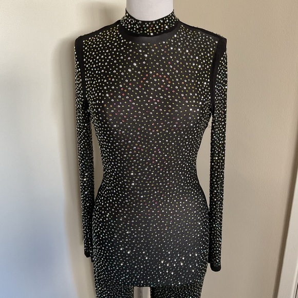 1. Sheer Rhinestone Elegant Black and White Jumpsuit Size Unknown. - Picture 5 of 11